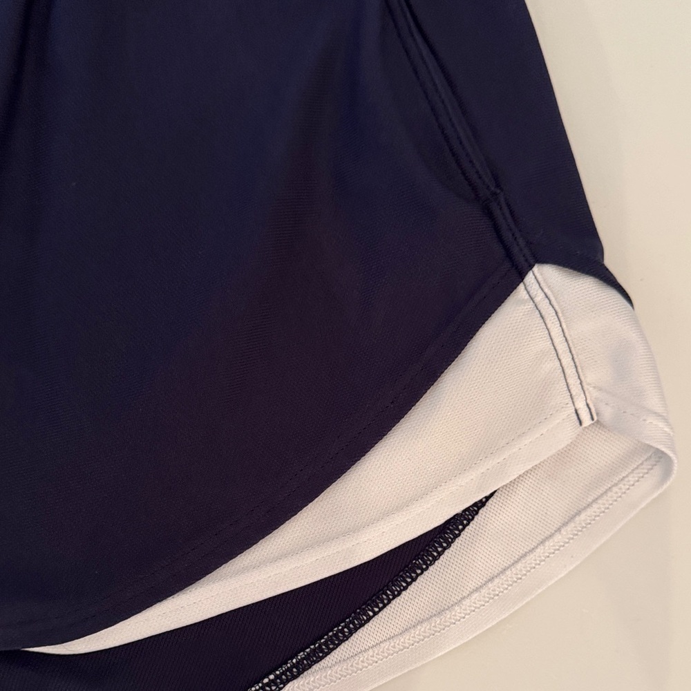 Under Armour Women's navy and white shorts - Picture 4 of 5